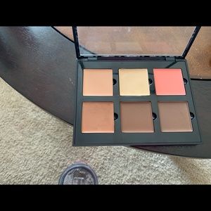Anastasia Beverly Hills cream contour shade medium
